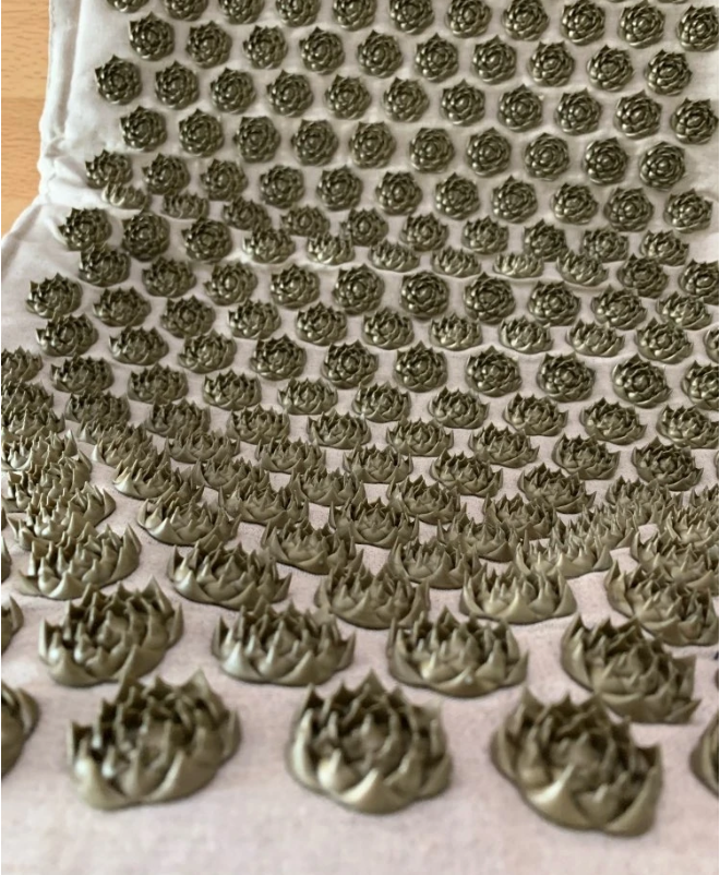 Tapis Acupression Fleurs : Détente Naturelle