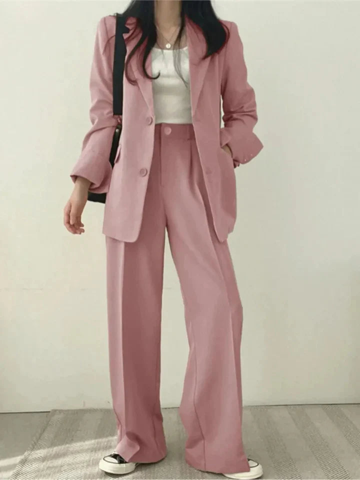 Tailleur femme deux pièces, blazer structuré et pantalon large