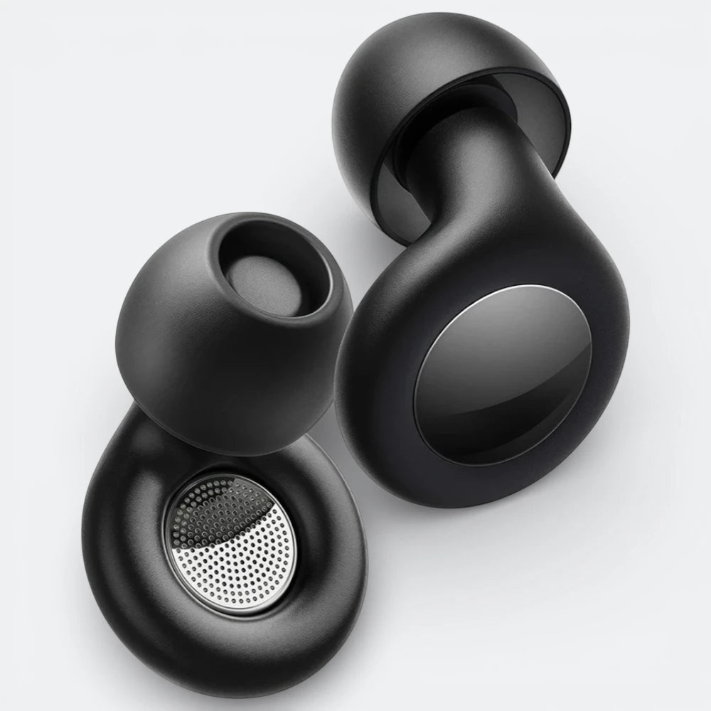 AïtaVia black silicone earplugs with metal mesh detail for noise reduction and water protection.