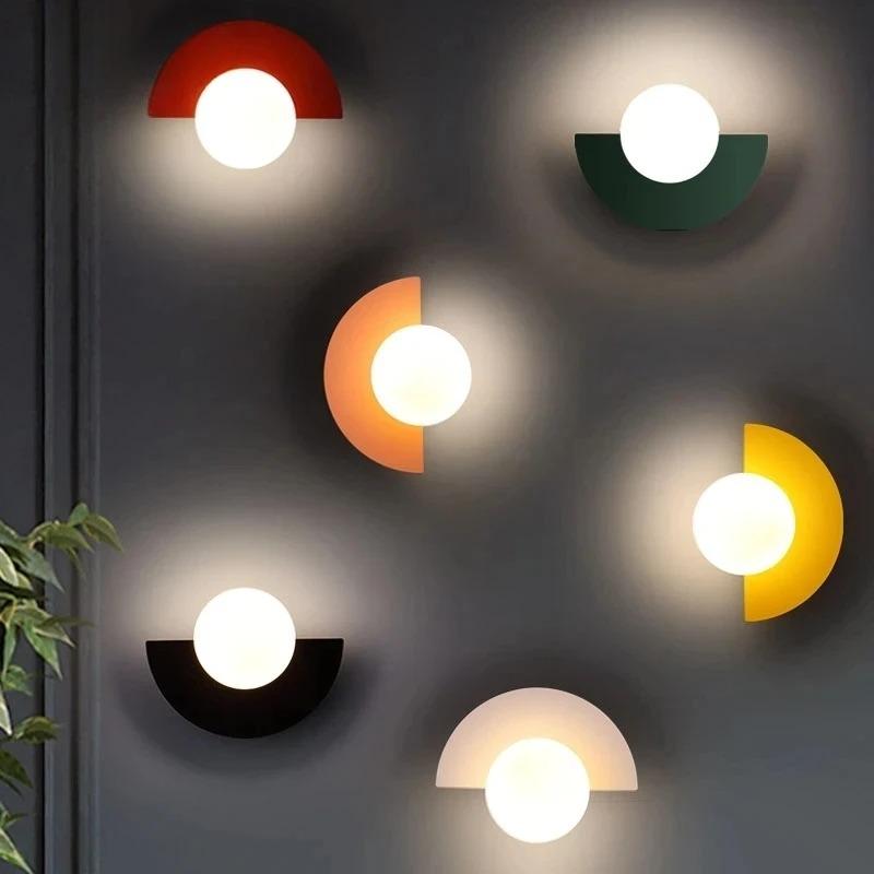 Applique Murale Nordique Summit - Design Demi-Cercle - Éclairage Moderne