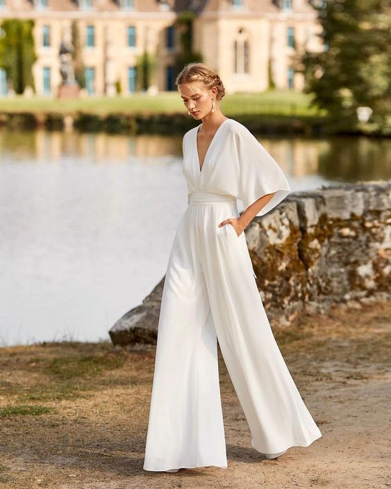 Combinaison Fluide Papillon Femme - Élégance Moderne