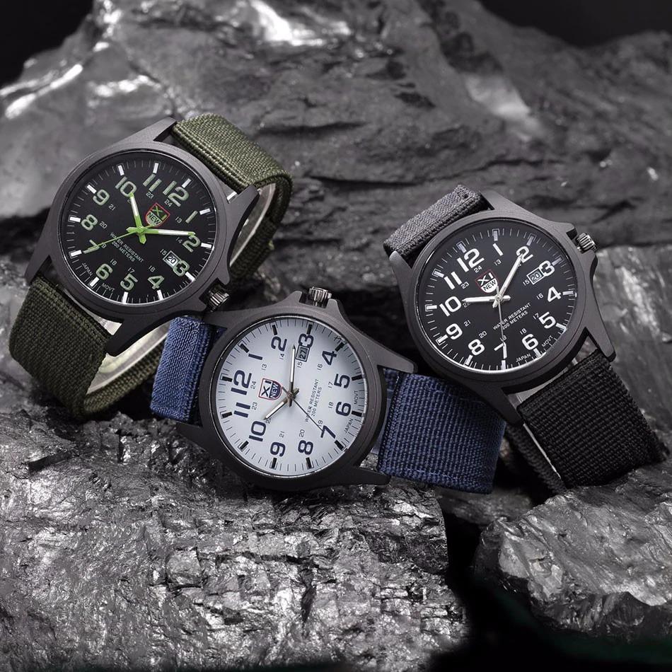 Montre homme militaire robuste avec chronomètre et date