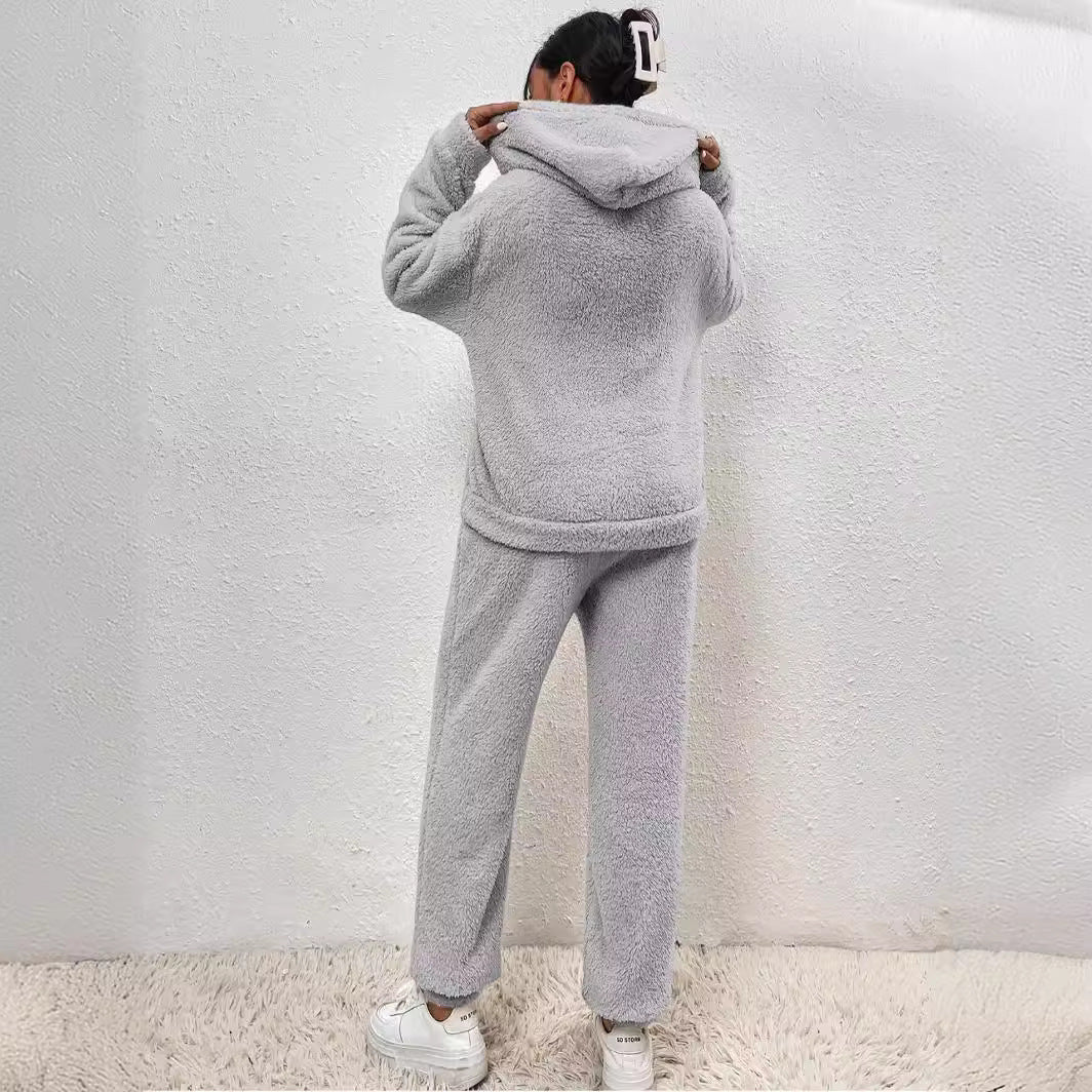 Ensemble Femme Douillet : Hoodie & Jogging Confortable pour la Détente