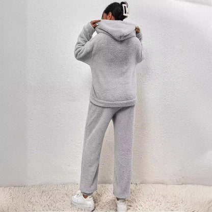 Ensemble Femme Douillet : Hoodie & Jogging Confortable pour la Détente