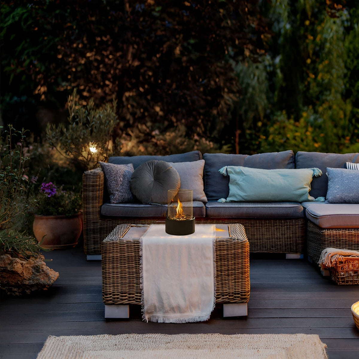 Foyer de Table SleekFlame – Ambiance Moderne et Chaleureuse