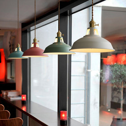 Éclairage Industriel Rétro pour Restaurant