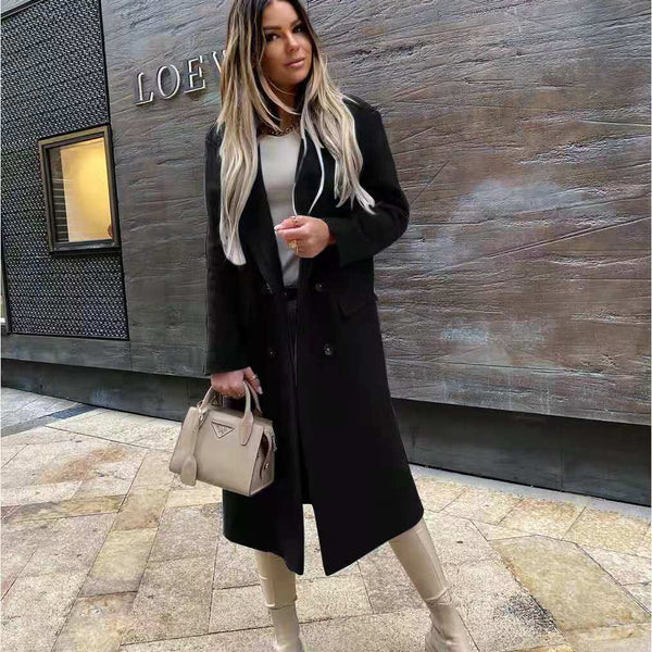 Manteau élégant pour femme avec boutons pour l'hiver