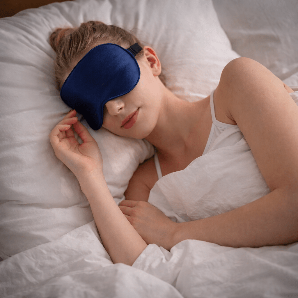 Masque de Sommeil en Soie Rose Bonbon - | AïtaVia