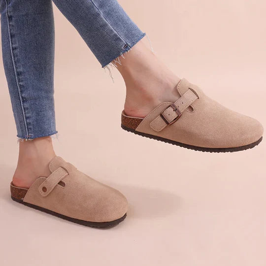 Chaussons femme en daim et liège à brides réglables