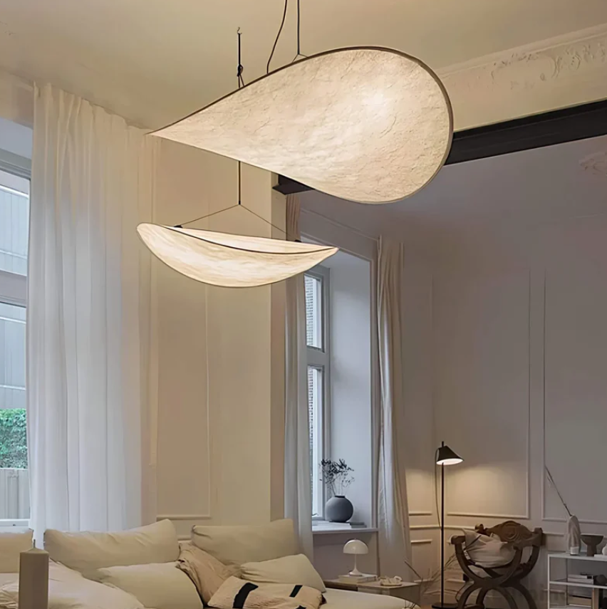SoieLumière - Plafonnier en Soie Élégant - Design Unique