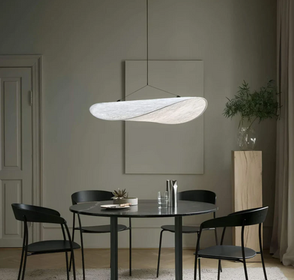 SoieLumière - Plafonnier en Soie Élégant - Design Unique