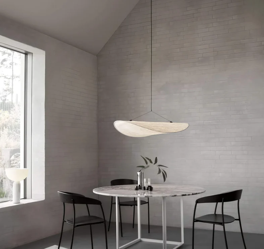 SoieLumière - Plafonnier en Soie Élégant - Design Unique