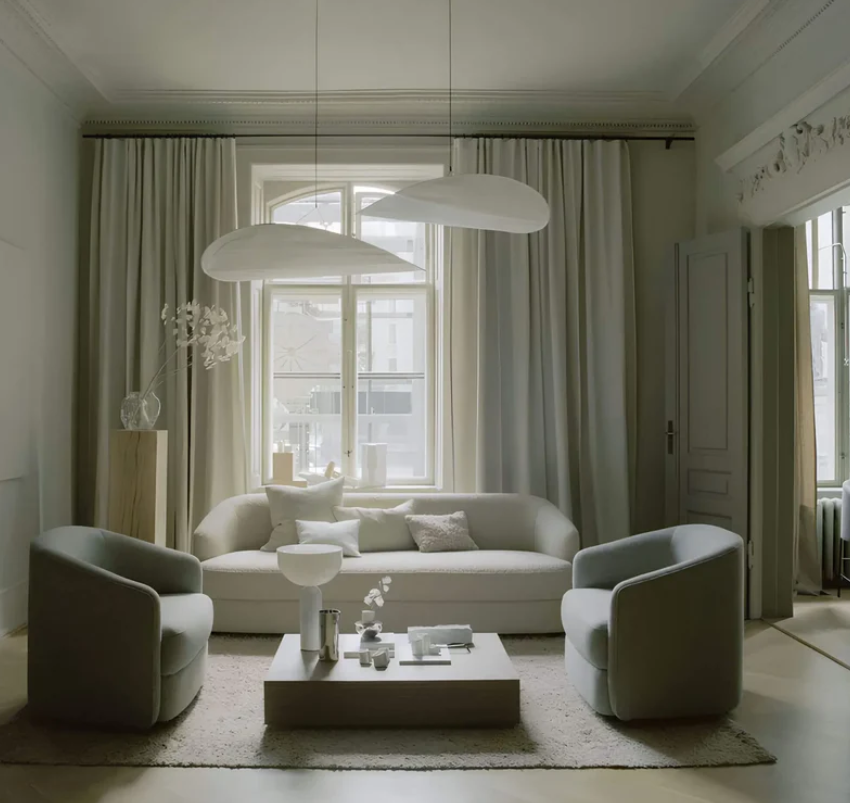 SoieLumière - Plafonnier en Soie Élégant - Design Unique