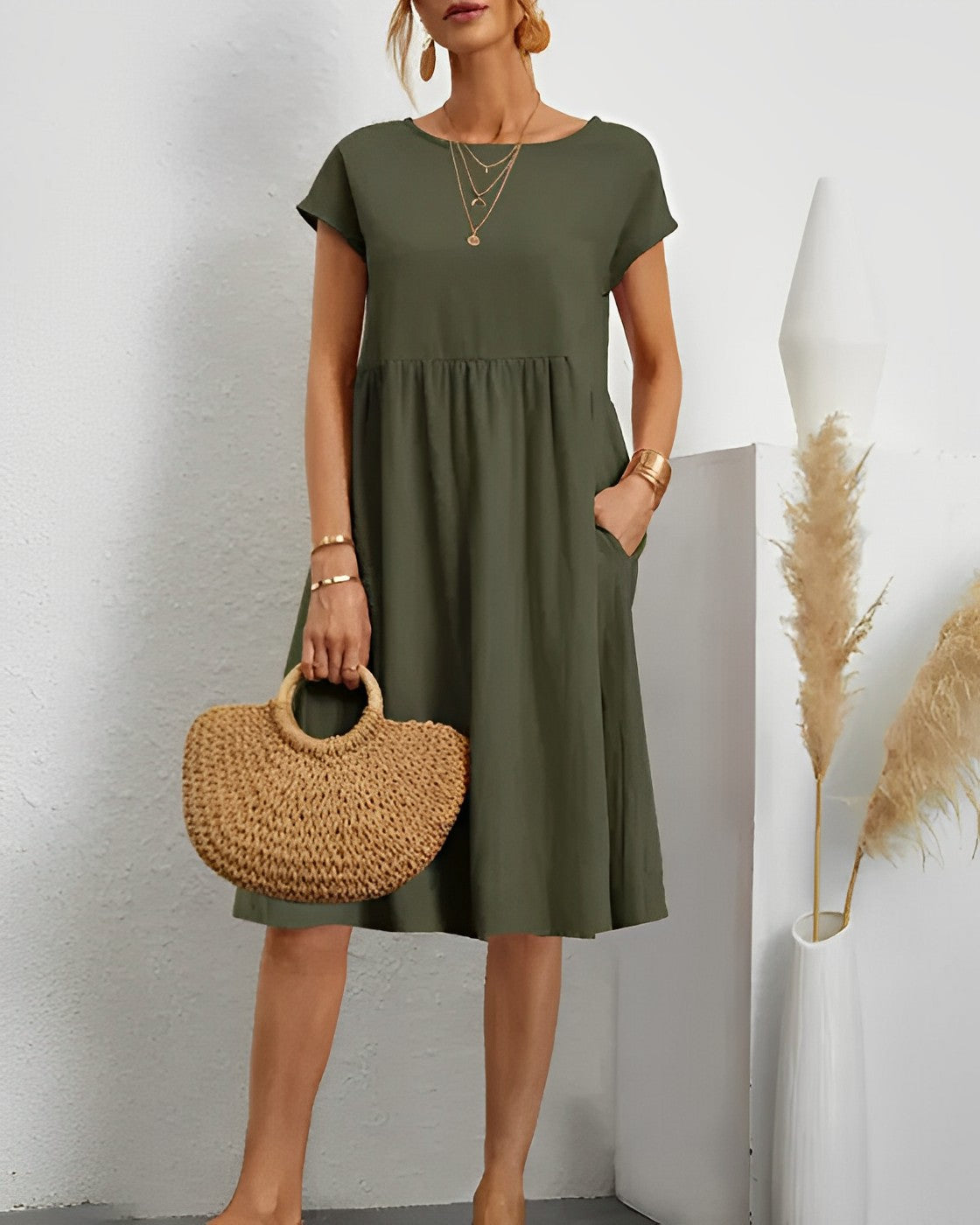 Robe CELIA pour Femmes : Élégance et Confort pour Toute Saison