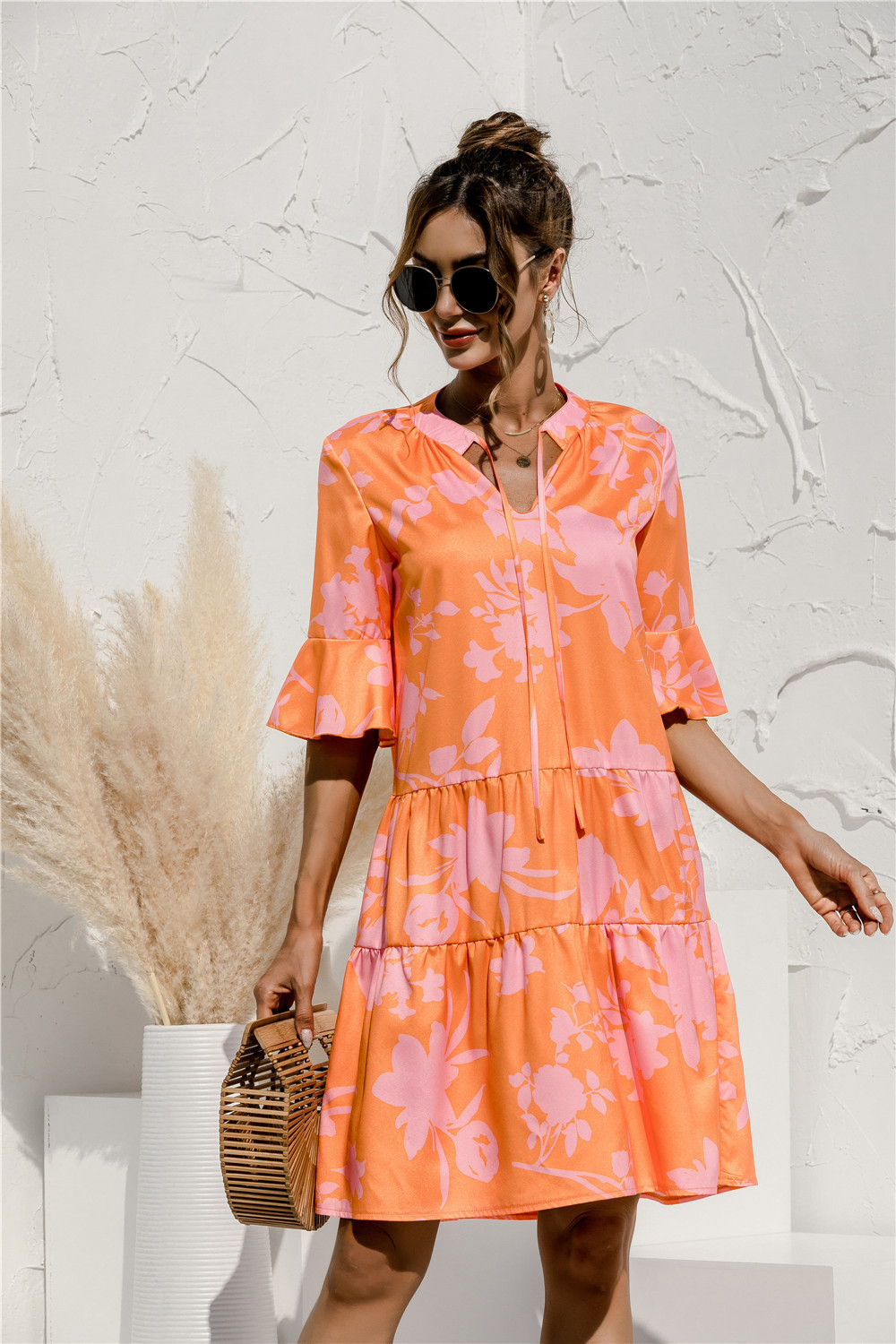Robe Mini Femme à Volants Col V – Style Été Chic et Confortable