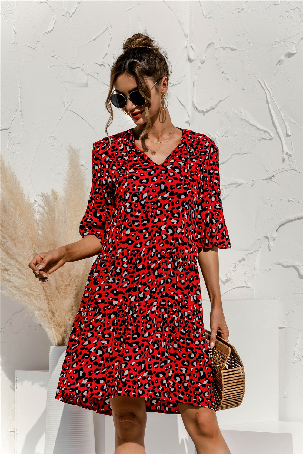 Robe Mini Femme à Volants Col V – Style Été Chic et Confortable