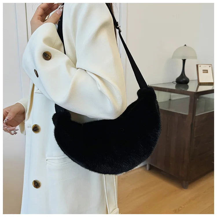 Sac Banane Fourrure Femme – Élégance & Confort Hivernal