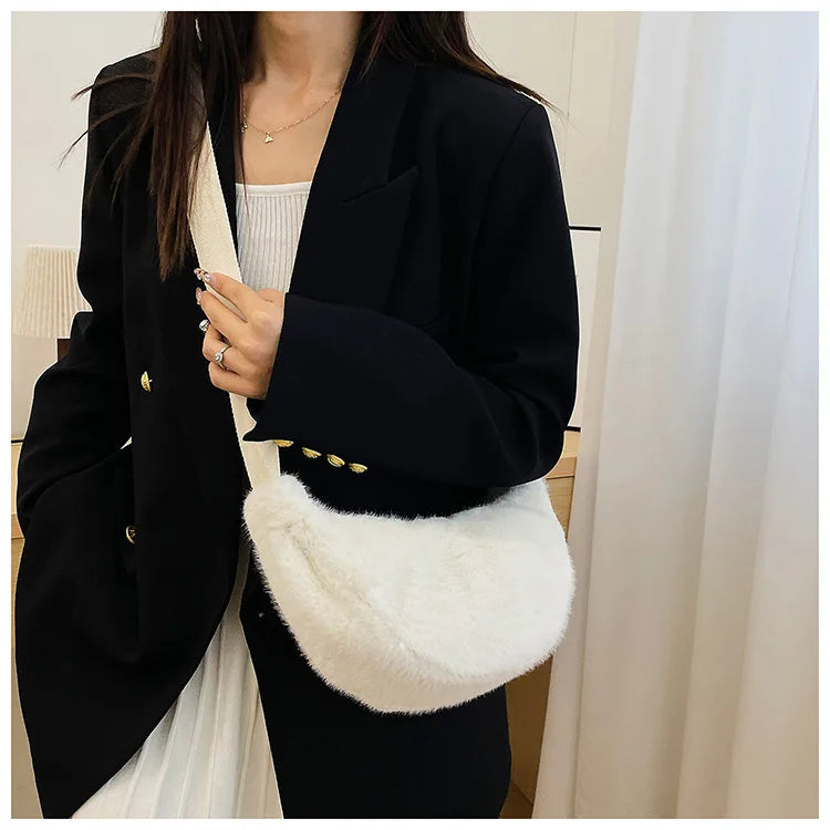 Sac Banane Fourrure Femme – Élégance & Confort Hivernal