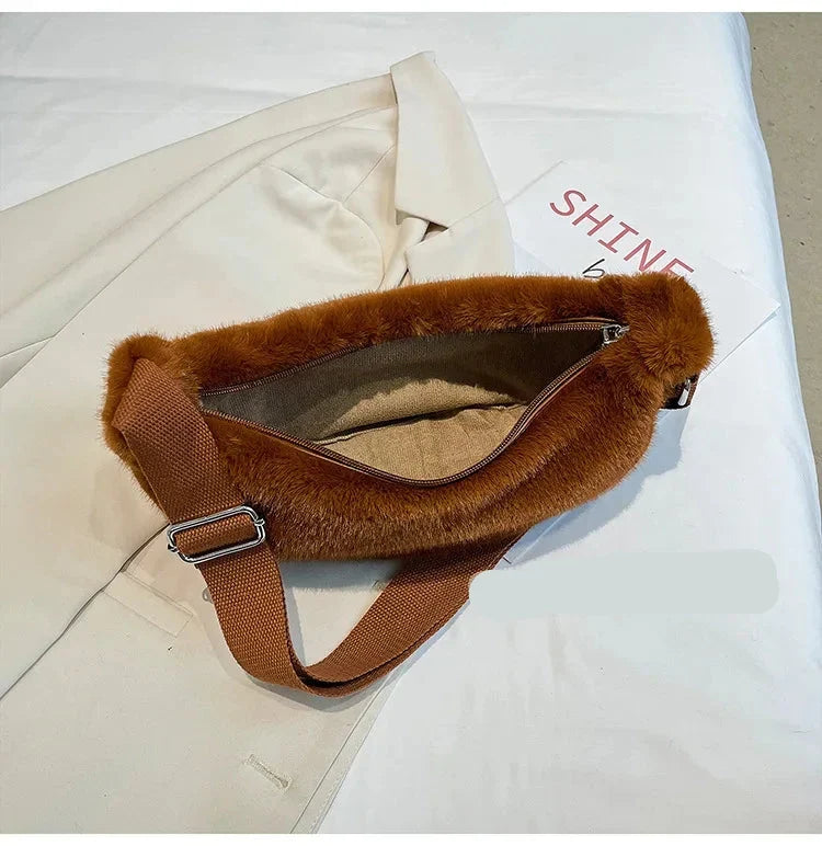 Sac Banane Fourrure Femme – Élégance & Confort Hivernal