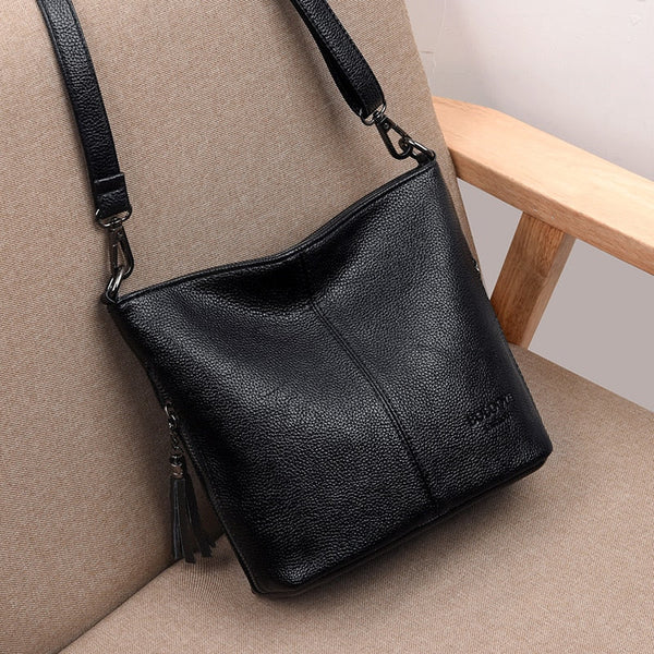 Sac Bandoulière Noir Souple pour Femmes - Style & Polyvalence