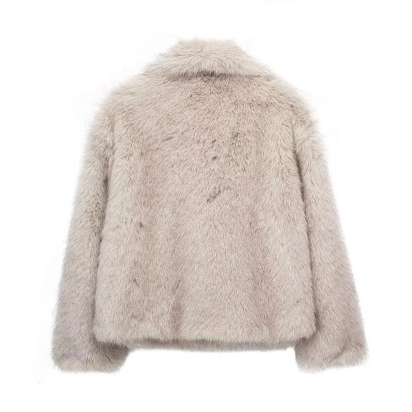 Veste Courte Femme Priscilla : Chaleur & Style Raffiné